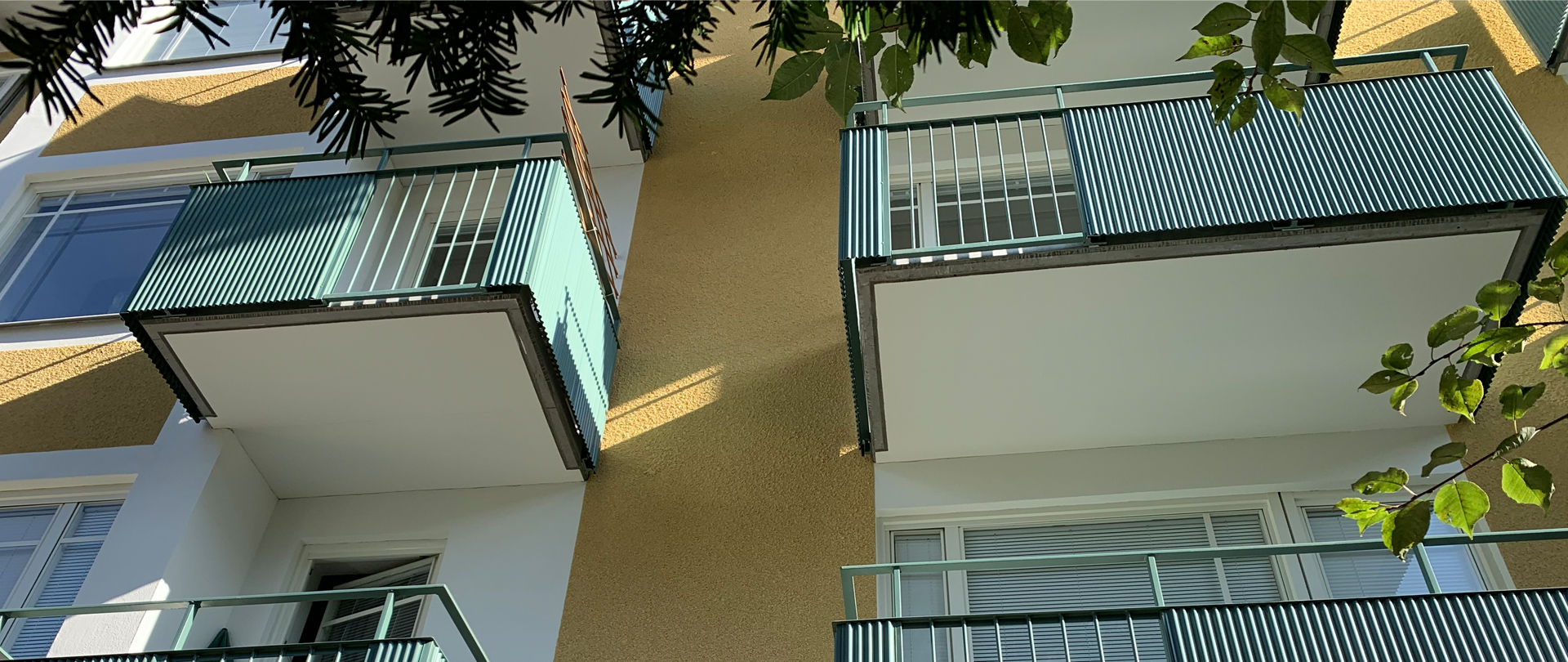 5 tecken på att era balkonger behöver renoveras